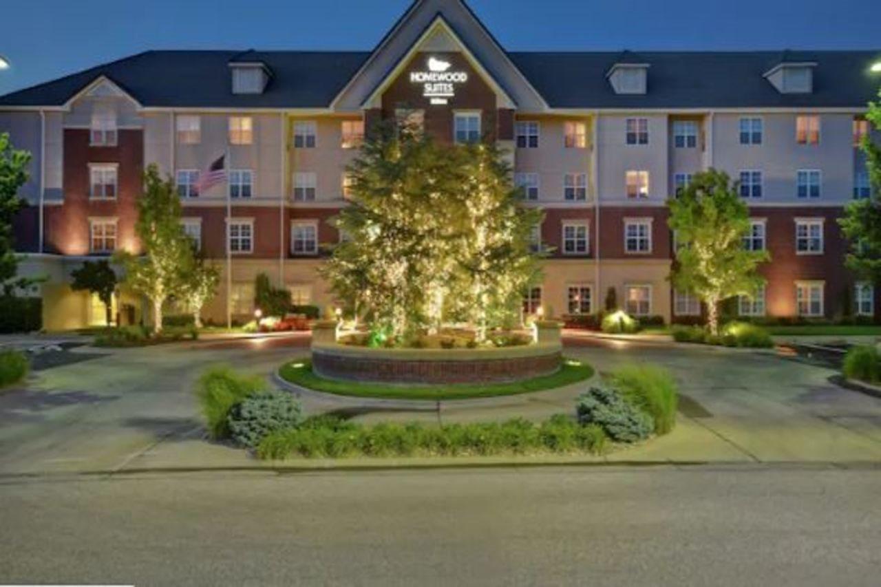 Homewood Suites By Hilton At The Waterfront Уичита Екстериор снимка