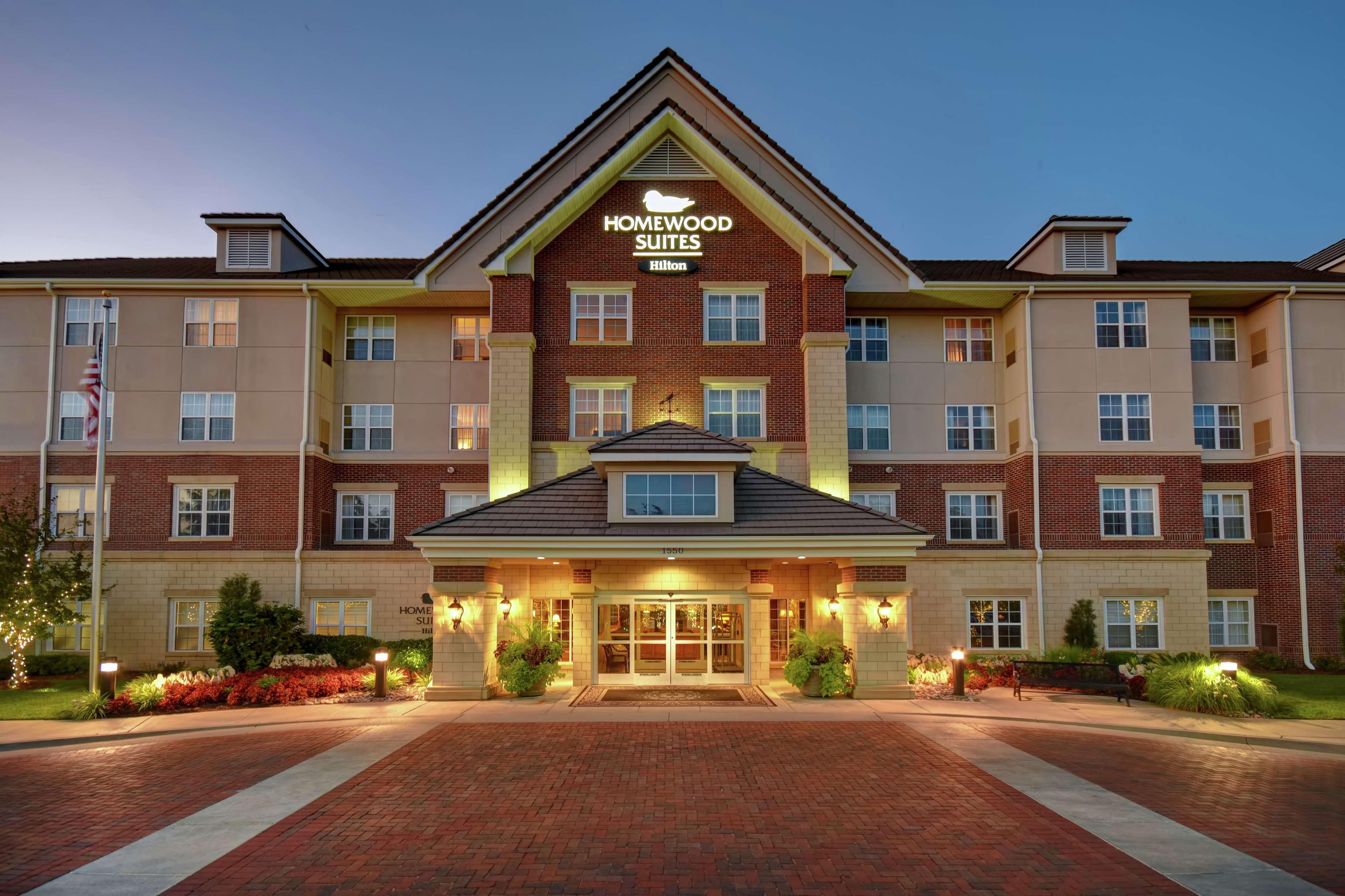Homewood Suites By Hilton At The Waterfront Уичита Екстериор снимка