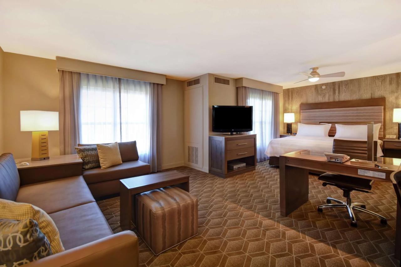 Homewood Suites By Hilton At The Waterfront Уичита Екстериор снимка
